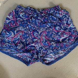 Hollister flowy shorts
